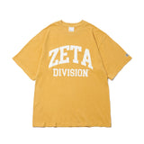 COLLEGE LOGO TEE PIGMENT DYED / YELLOW